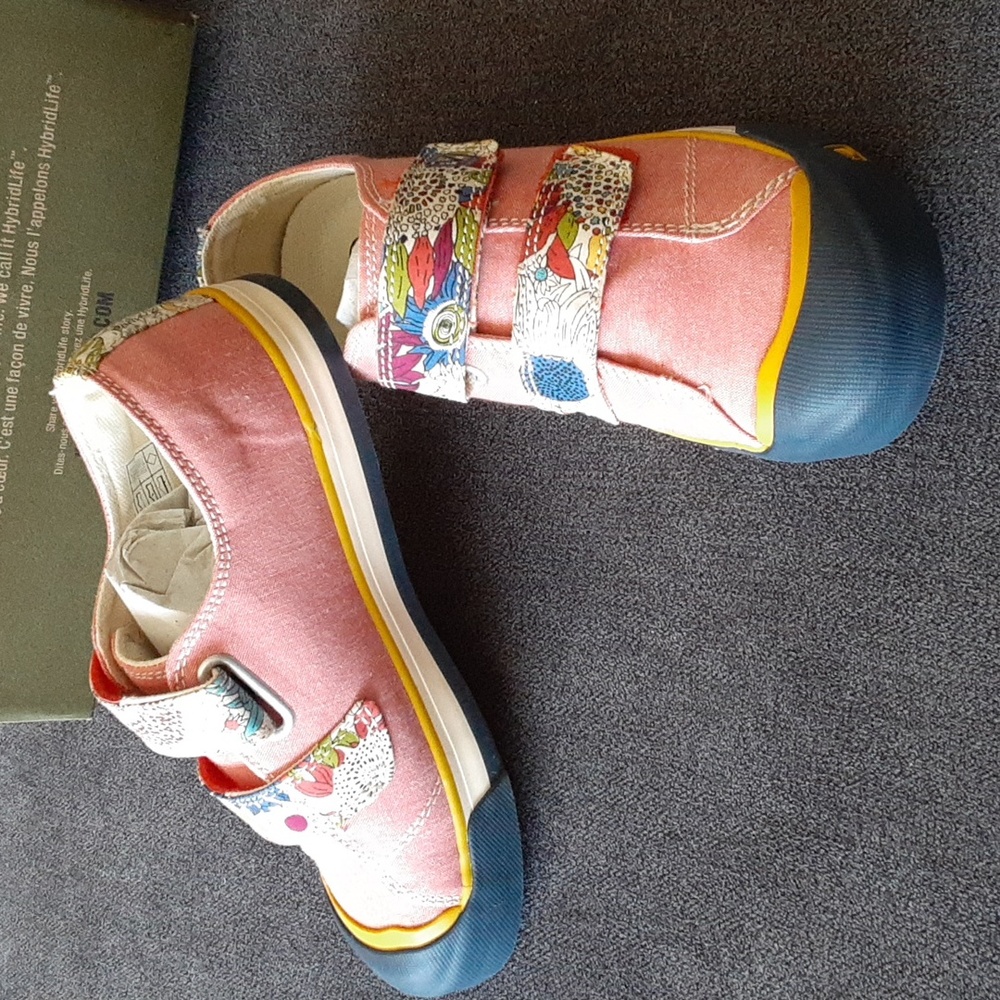 Kids Keen Sula sneaker